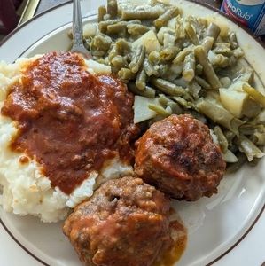 Meet your Posher, Dana